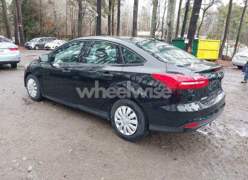 Photo 3 of 2017 Ford Focus S (VIN 1FADP3E2XHL312495)