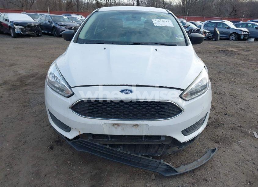 Photo 19 of 2017 Ford Focus S (VIN 1FADP3E2XHL321942)