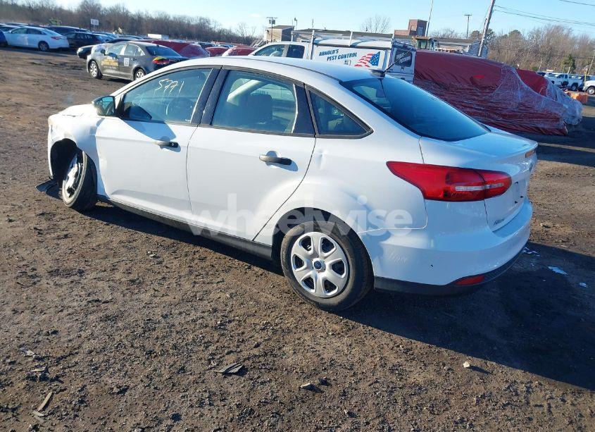 Photo 3 of 2017 Ford Focus S (VIN 1FADP3E2XHL321942)