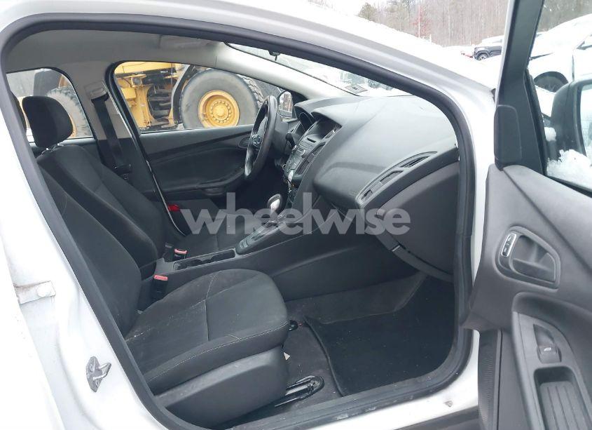 Photo 5 of 2017 Ford Focus S (VIN 1FADP3E2XHL321942)