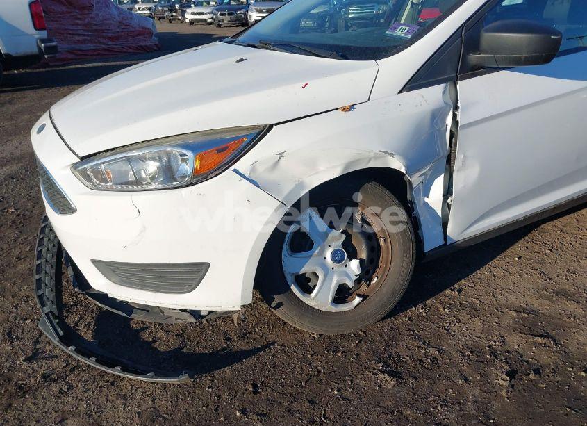 Photo 6 of 2017 Ford Focus S (VIN 1FADP3E2XHL321942)