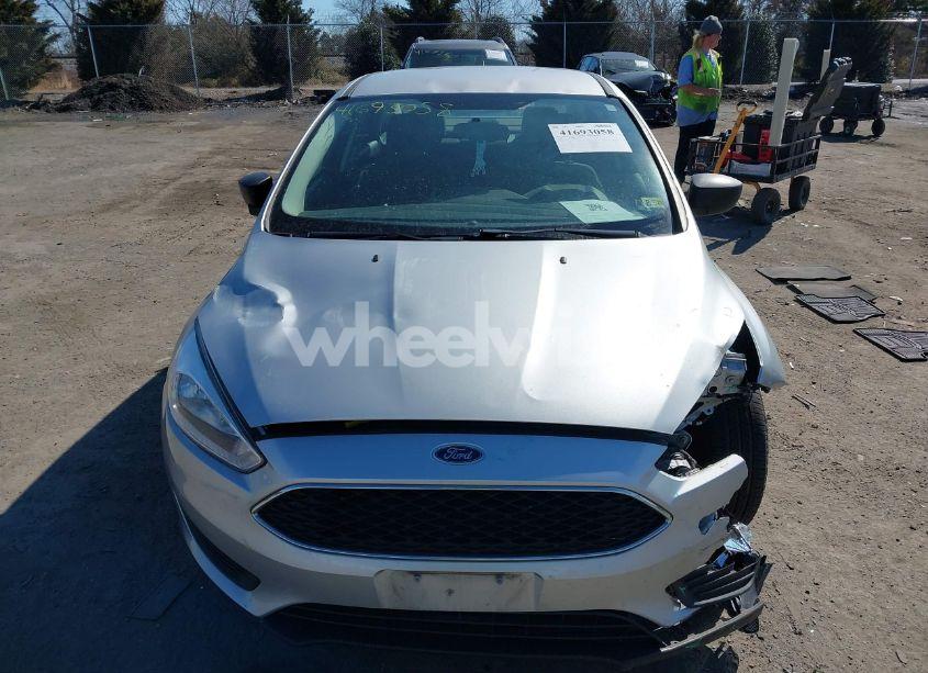 Photo 12 of 2018 Ford Focus S (VIN 1FADP3E2XJL221099)