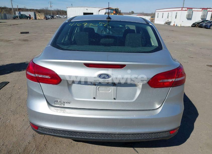 Photo 16 of 2018 Ford Focus S (VIN 1FADP3E2XJL221099)