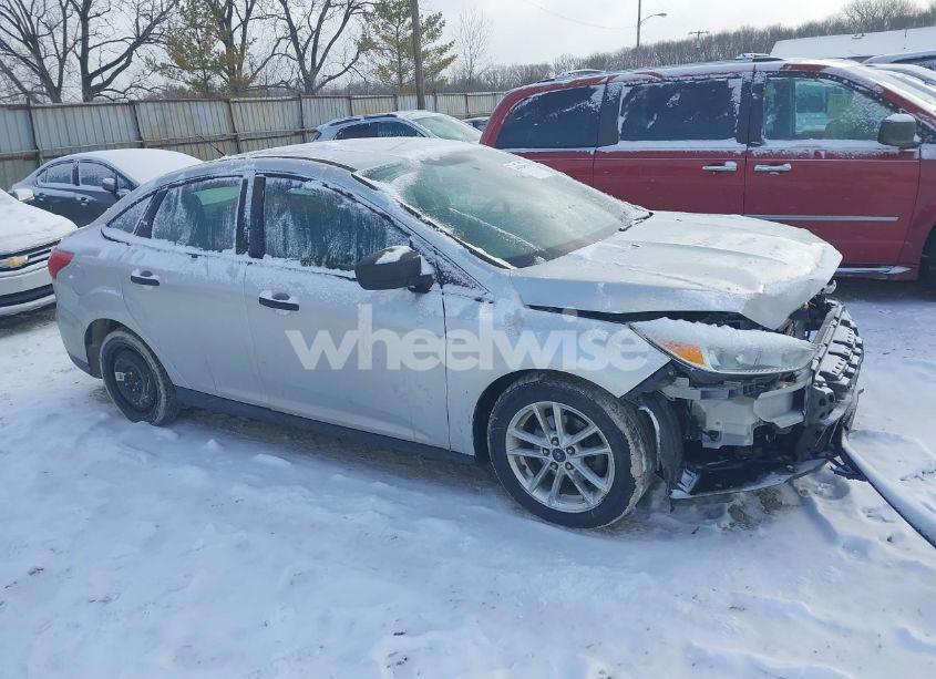 Photo 13 of 2018 Ford Focus S (VIN 1FADP3E2XJL221961)