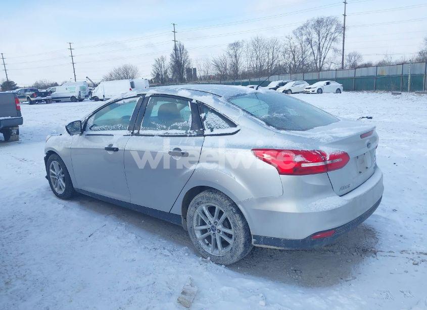 Photo 14 of 2018 Ford Focus S (VIN 1FADP3E2XJL221961)