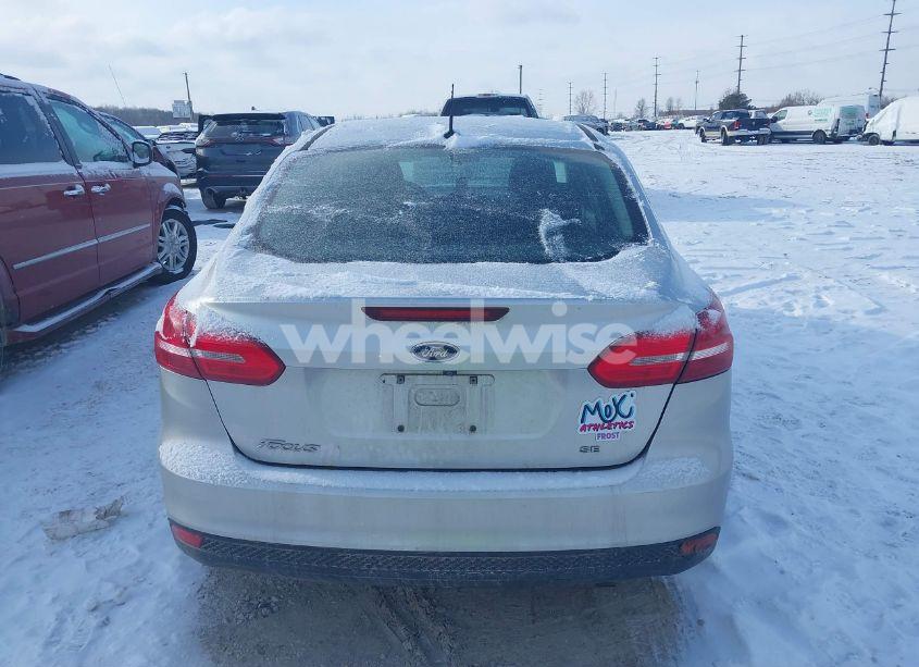 Photo 16 of 2018 Ford Focus S (VIN 1FADP3E2XJL221961)