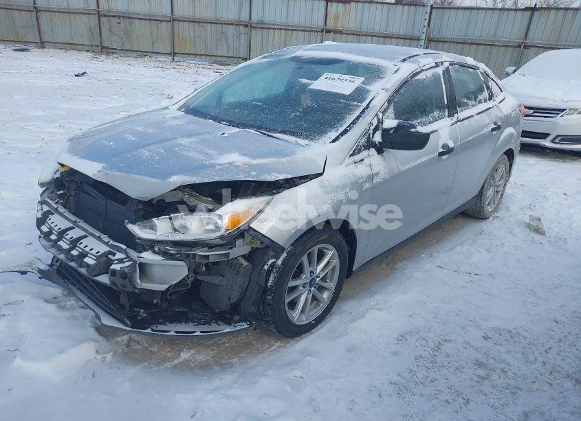 Photo 2 of 2018 Ford Focus S (VIN 1FADP3E2XJL221961)
