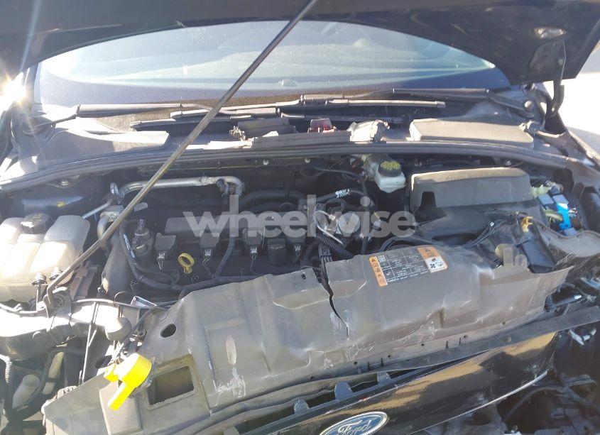 Photo 10 of 2018 Ford Focus S (VIN 1FADP3E2XJL260646)