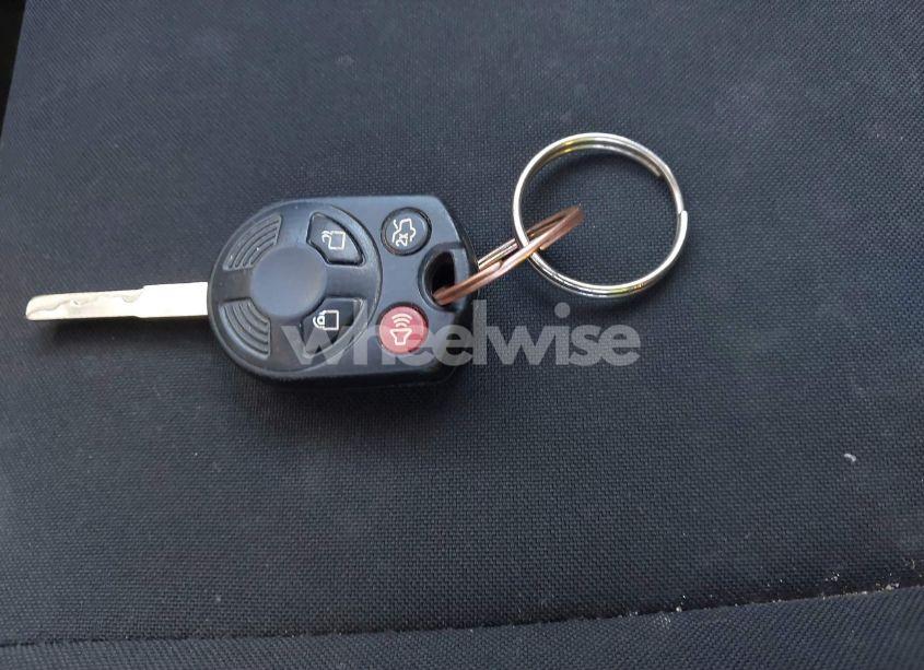 Photo 11 of 2018 Ford Focus S (VIN 1FADP3E2XJL260646)