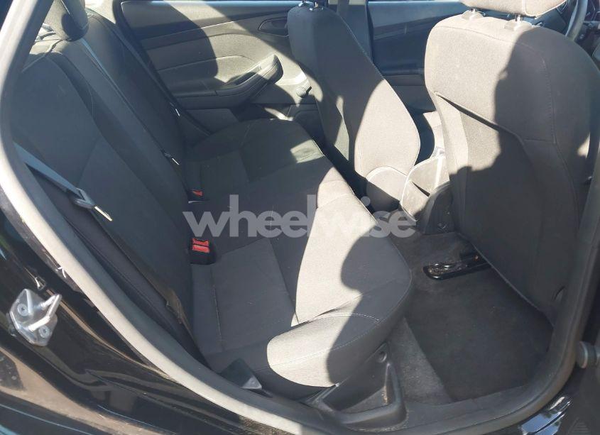 Photo 8 of 2018 Ford Focus S (VIN 1FADP3E2XJL260646)