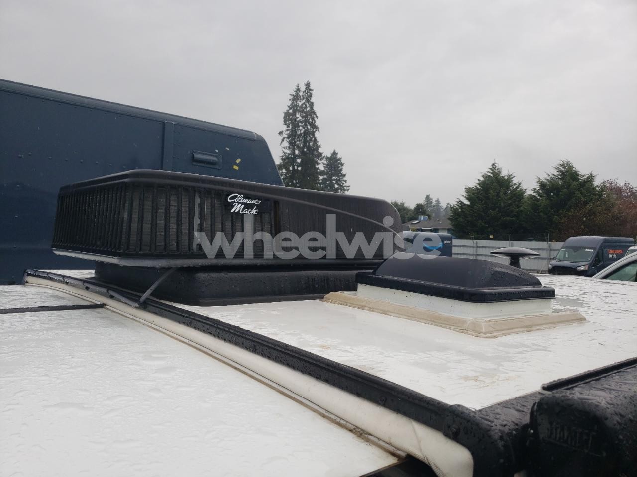 Photo 6 of 2022 TRLM POPUP CAMP N/A (VIN 1FADP3E2XJL301258)