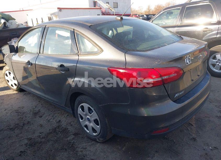 Photo 3 of 2018 Ford Focus S (VIN 1FADP3E2XJL316312)