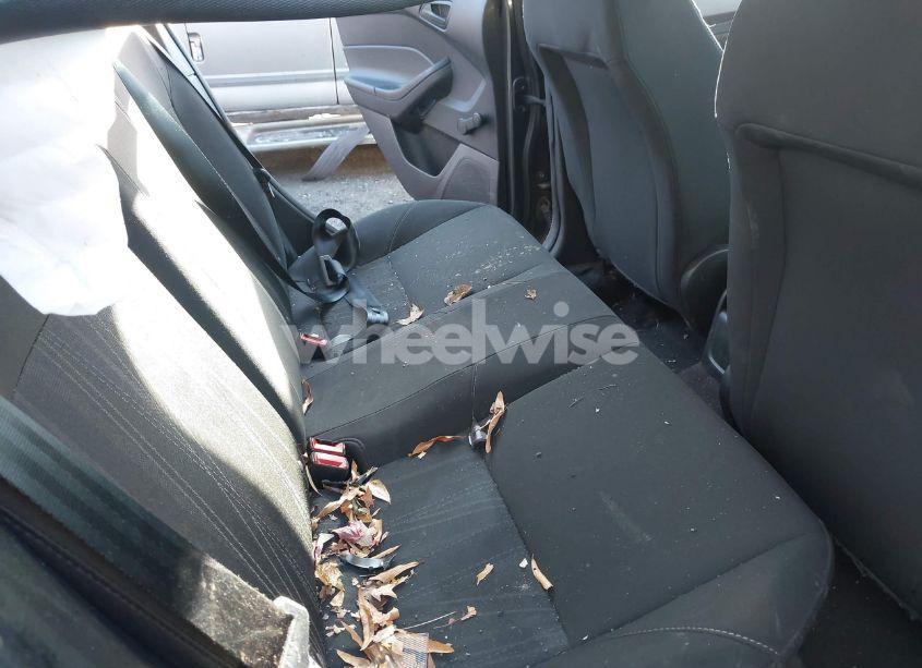 Photo 8 of 2018 Ford Focus S (VIN 1FADP3E2XJL316312)