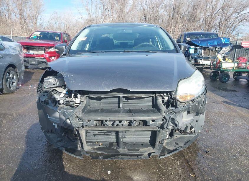 Photo 13 of 2013 Ford Focus SE (VIN 1FADP3F20DL118471)