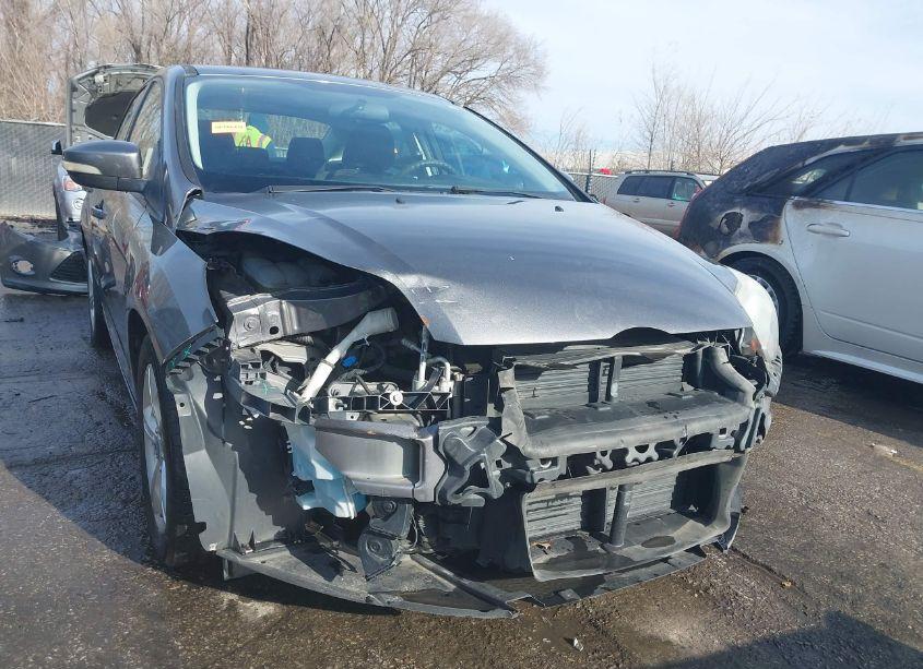 Photo 6 of 2013 Ford Focus SE (VIN 1FADP3F20DL118471)