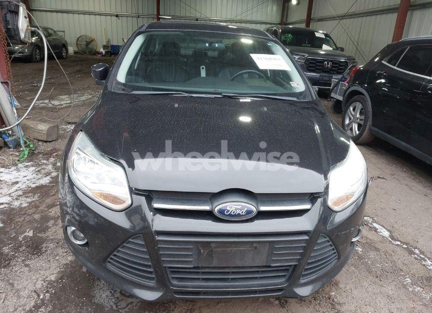 Photo 12 of 2013 Ford Focus SE (VIN 1FADP3F20DL139191)