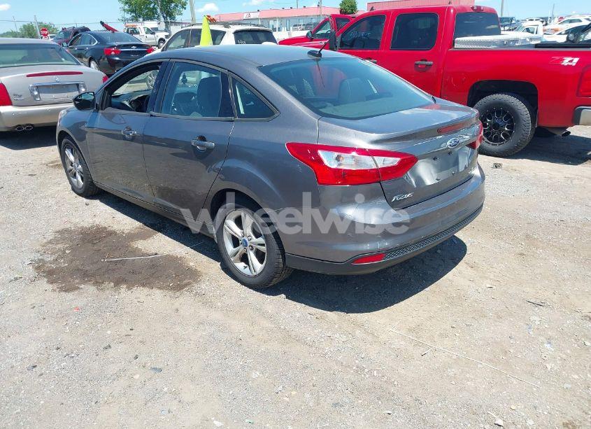 Photo 3 of 2013 Ford Focus SE (VIN 1FADP3F20DL235001)