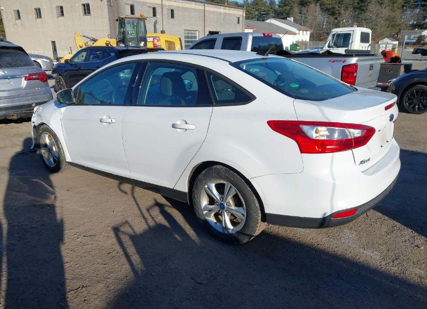 Photo 3 of 2013 Ford Focus SE (VIN 1FADP3F20DL249173)