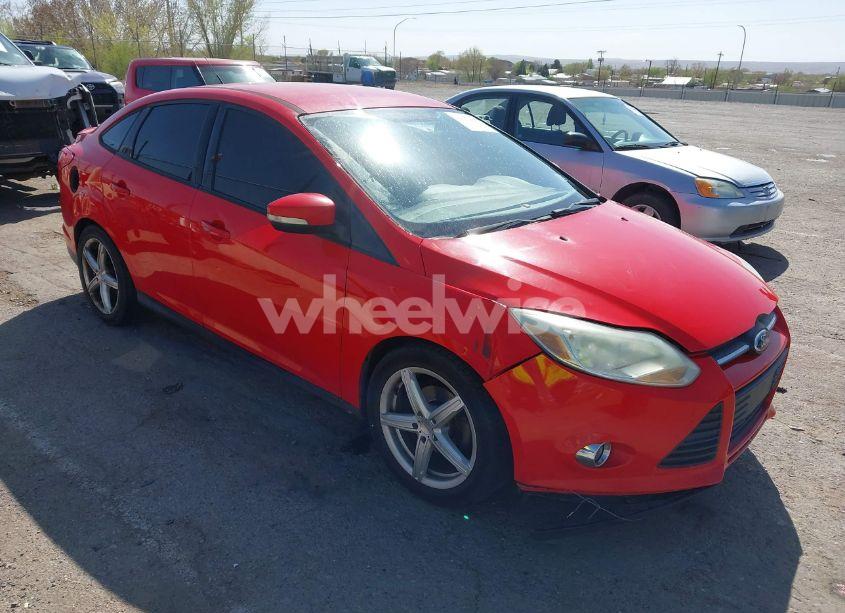 2013 Ford Focus SE (VIN 1FADP3F20DL266037) main photo