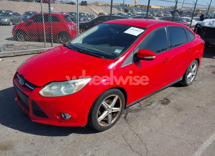 Photo 2 of 2013 Ford Focus SE (VIN 1FADP3F20DL266037)