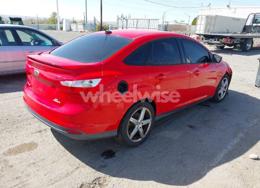 Photo 4 of 2013 Ford Focus SE (VIN 1FADP3F20DL266037)