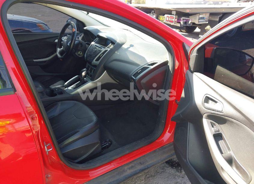 Photo 5 of 2013 Ford Focus SE (VIN 1FADP3F20DL266037)