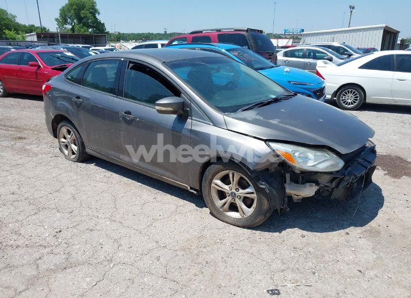 2013 Ford Focus SE (VIN 1FADP3F20DL266913) main photo