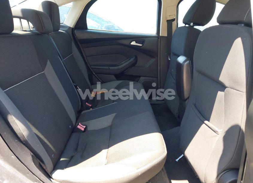 Photo 8 of 2013 Ford Focus SE (VIN 1FADP3F20DL266913)