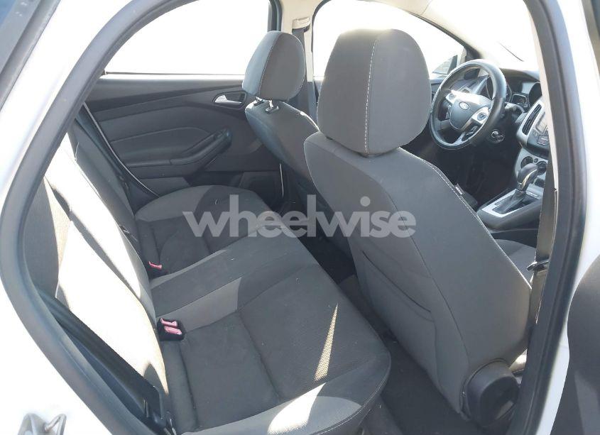 Photo 8 of 2013 Ford Focus SE (VIN 1FADP3F20DL286000)
