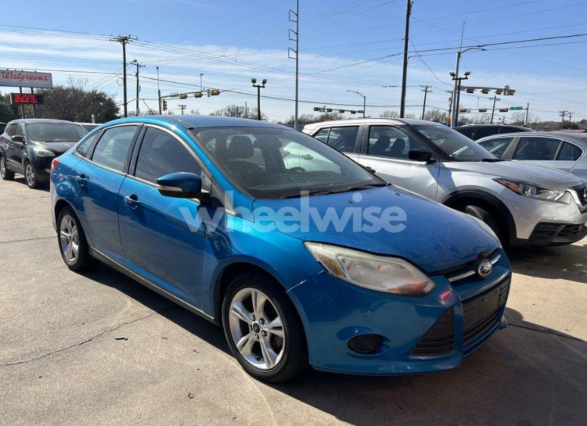 2013 Ford Focus SE (VIN 1FADP3F20DL289639) main photo