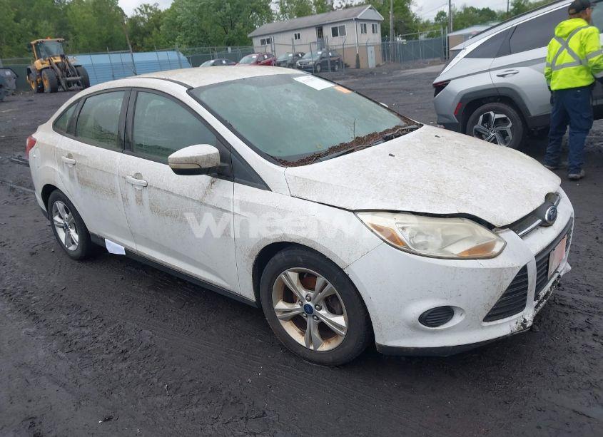 2013 Ford Focus SE (VIN 1FADP3F20DL302583) main photo
