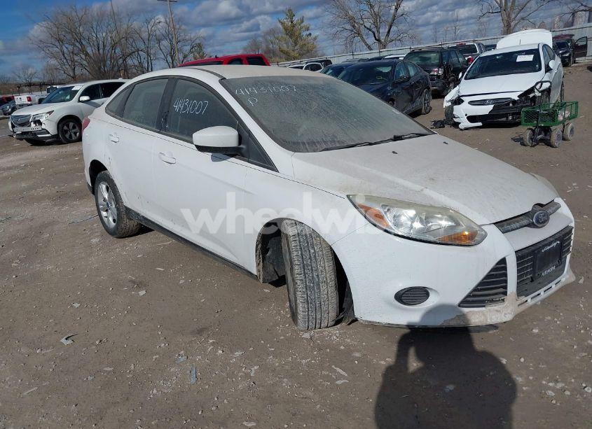 2013 Ford Focus SE (VIN 1FADP3F20DL324258) main photo