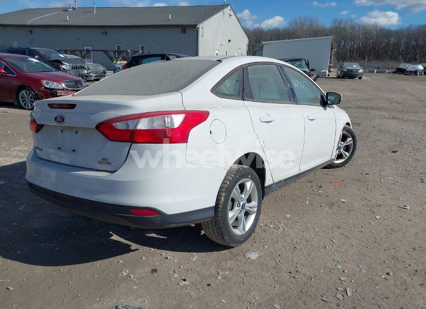 Photo 4 of 2013 Ford Focus SE (VIN 1FADP3F20DL324258)