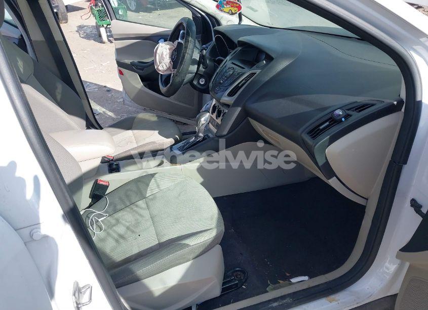 Photo 5 of 2013 Ford Focus SE (VIN 1FADP3F20DL324258)