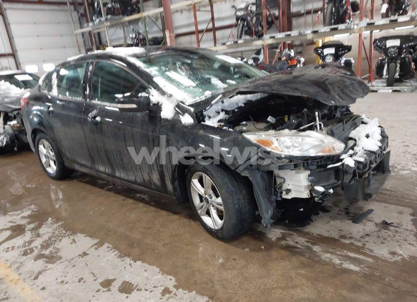 2013 Ford Focus SE (VIN 1FADP3F20DL324342) main photo