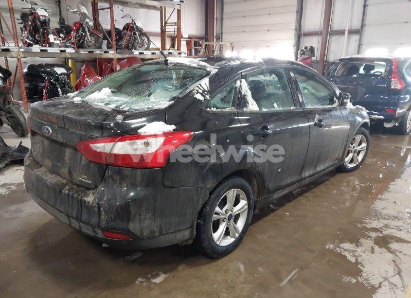 Photo 4 of 2013 Ford Focus SE (VIN 1FADP3F20DL324342)