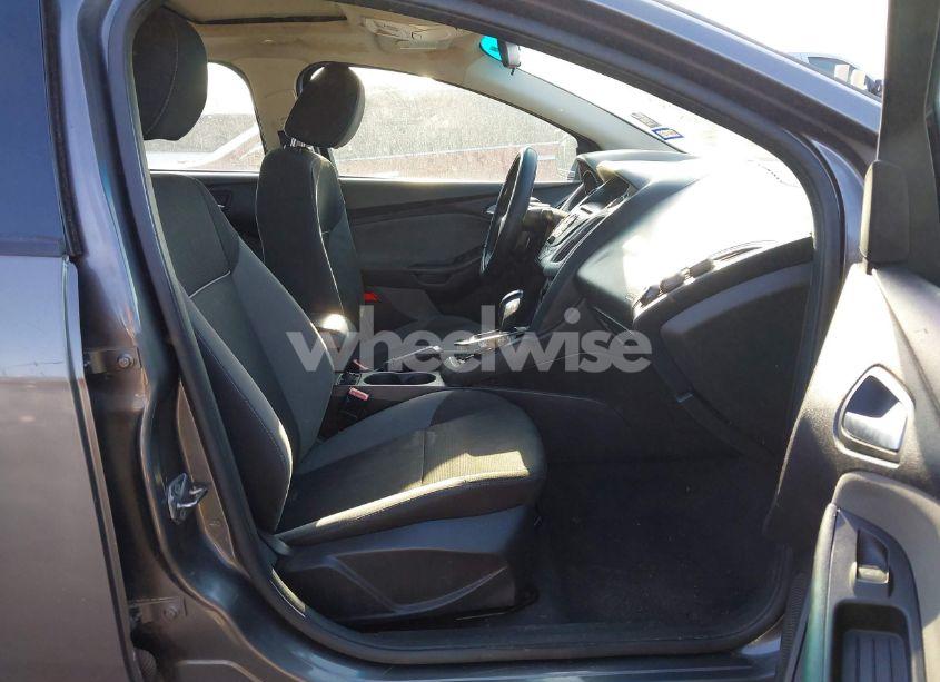 Photo 5 of 2013 Ford Focus SE (VIN 1FADP3F20DL325958)