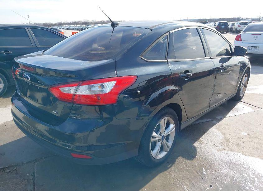 Photo 4 of 2013 Ford Focus SE (VIN 1FADP3F20DL342338)