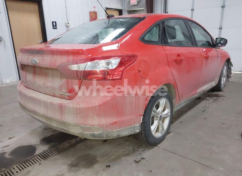 Photo 4 of 2013 Ford Focus SE (VIN 1FADP3F20DL352710)