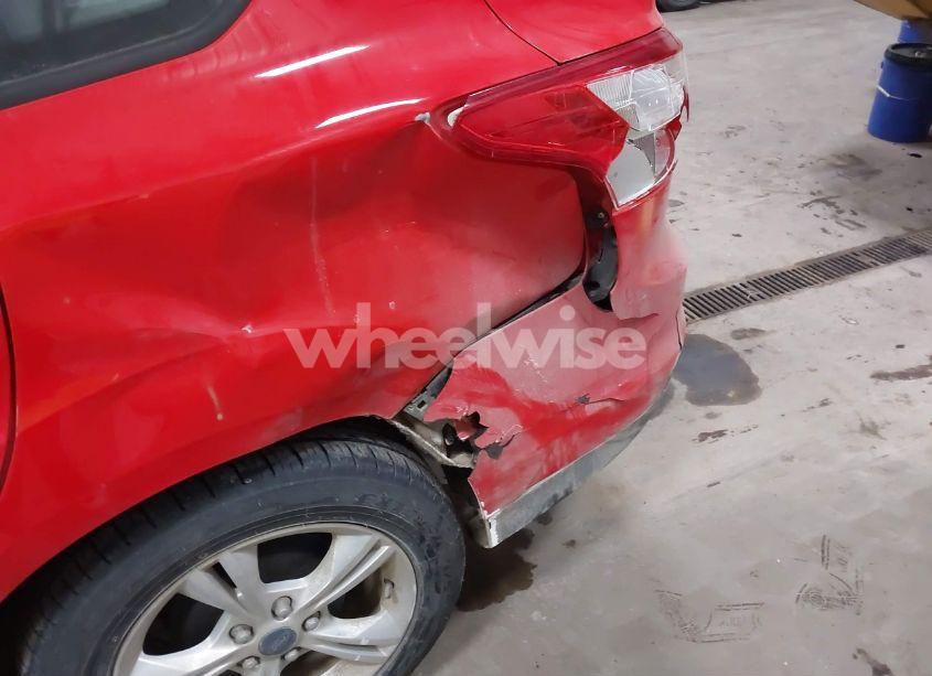 Photo 6 of 2013 Ford Focus SE (VIN 1FADP3F20DL352710)