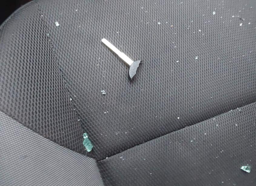 Photo 11 of 2013 Ford Focus SE (VIN 1FADP3F20DL380801)