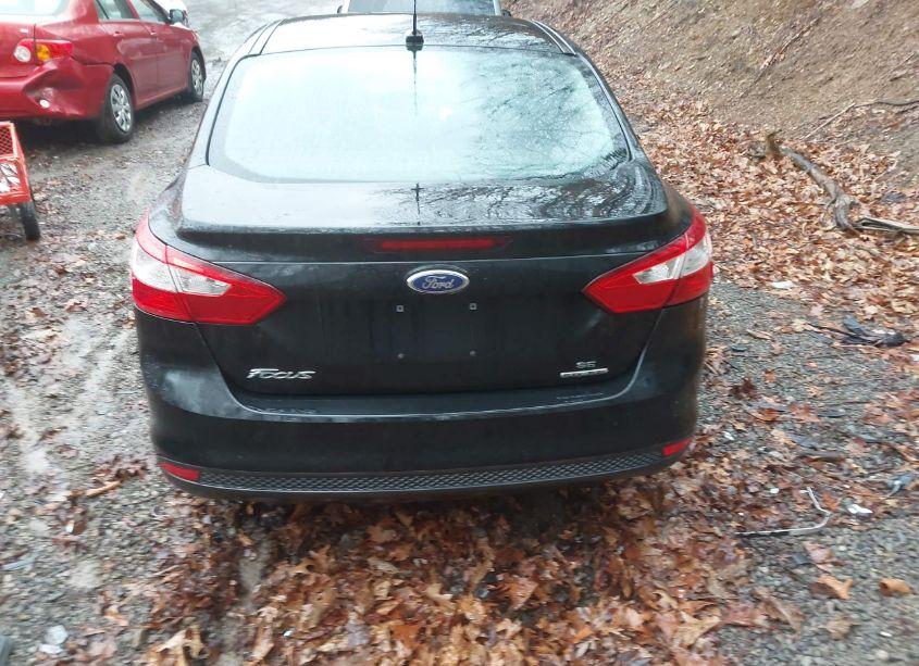 Photo 16 of 2013 Ford Focus SE (VIN 1FADP3F20DL380801)