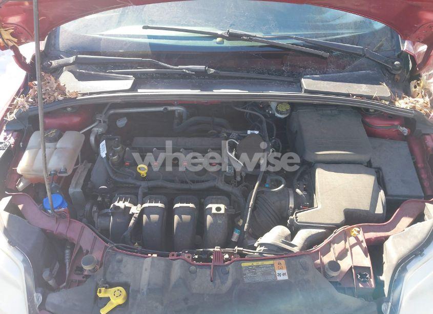 Photo 10 of 2014 Ford Focus SE (VIN 1FADP3F20EL122411)