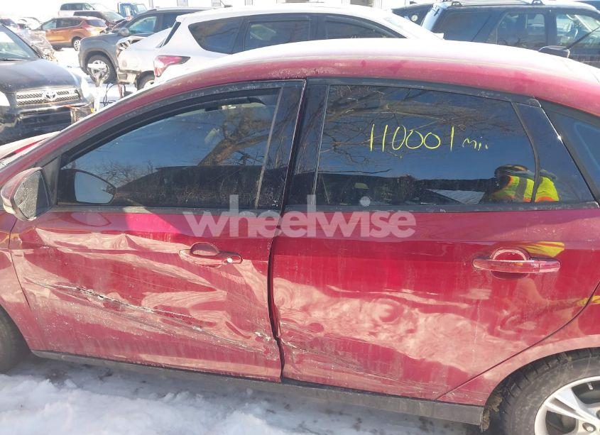 Photo 14 of 2014 Ford Focus SE (VIN 1FADP3F20EL122411)