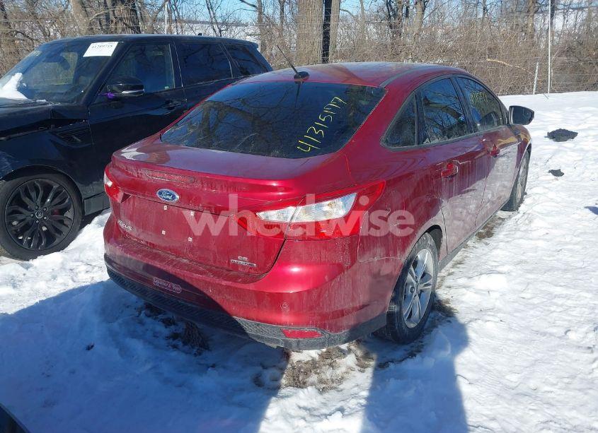 Photo 4 of 2014 Ford Focus SE (VIN 1FADP3F20EL122411)