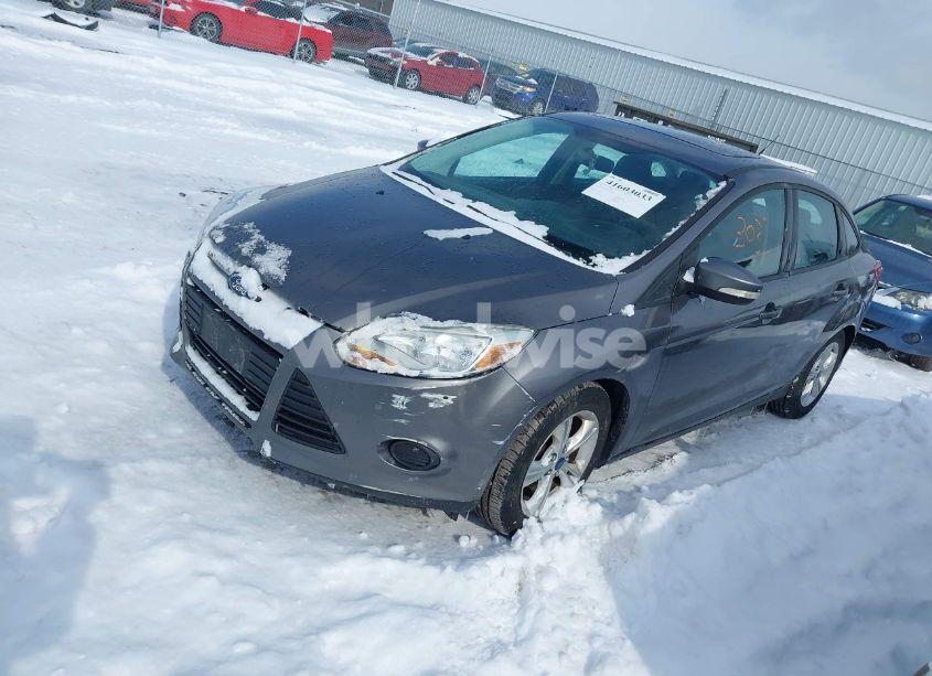 Photo 2 of 2014 Ford Focus SE (VIN 1FADP3F20EL154355)