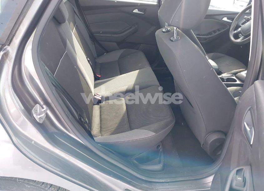 Photo 8 of 2014 Ford Focus SE (VIN 1FADP3F20EL154355)