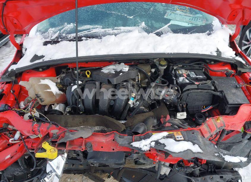 Photo 10 of 2014 Ford Focus SE (VIN 1FADP3F20EL181779)