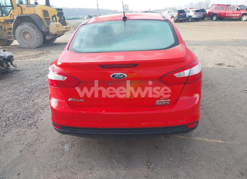 Photo 17 of 2014 Ford Focus SE (VIN 1FADP3F20EL181779)