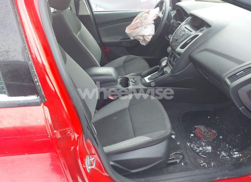 Photo 5 of 2014 Ford Focus SE (VIN 1FADP3F20EL181779)
